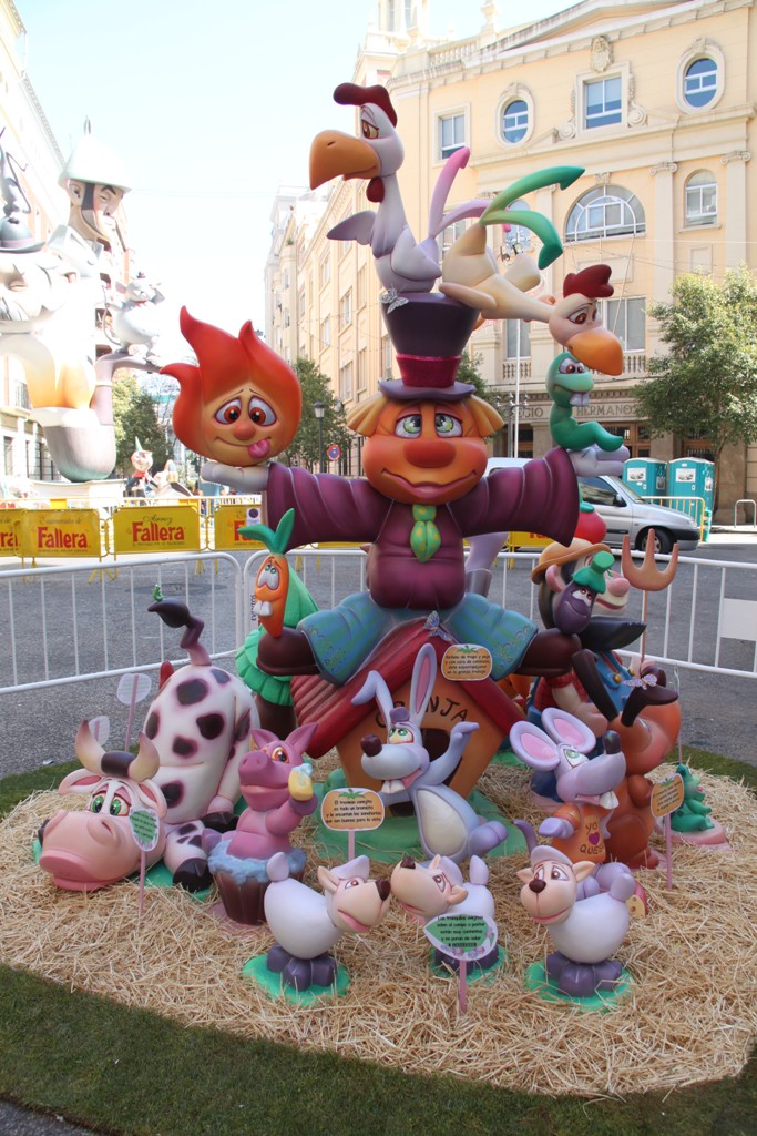 Totfalles: Av. Jacinto Benavente-Reina Doña Germana